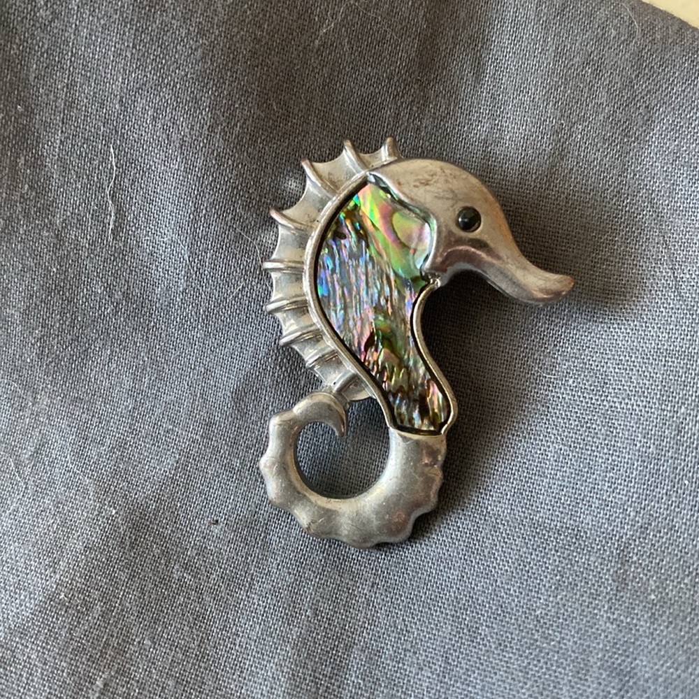Seahorse Pendant made of Steel & Albacore